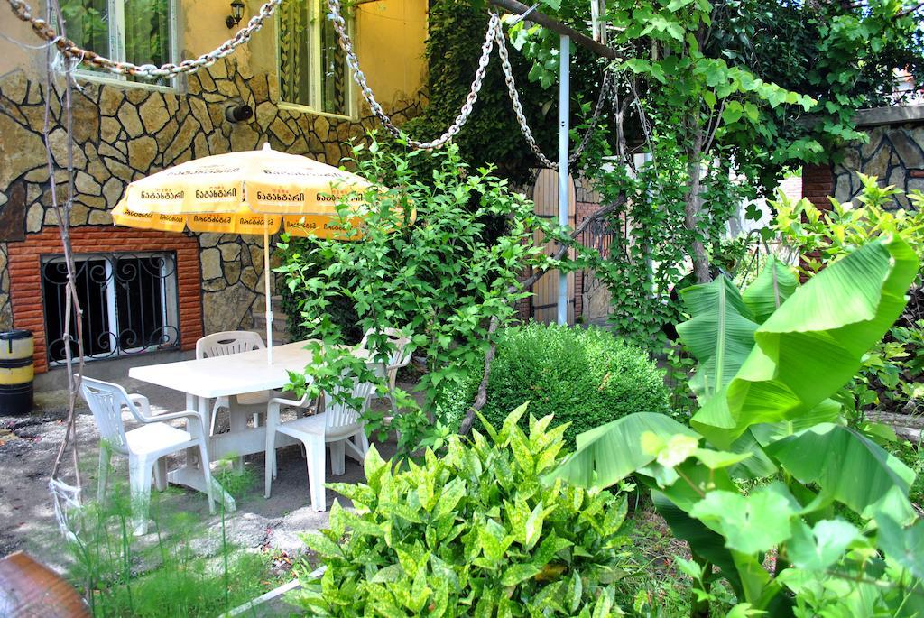 Tamar Guest House Gori Rum bild